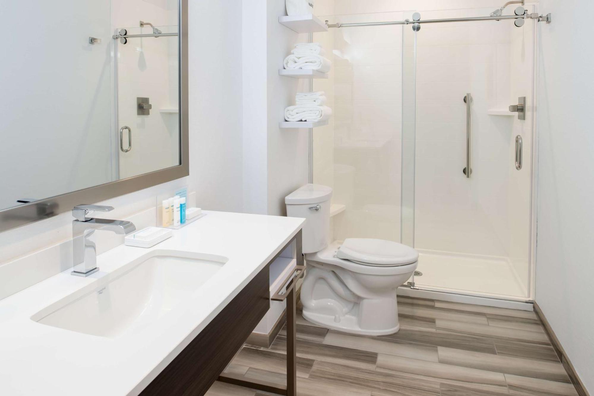Hampton Inn Petaluma, Ca Экстерьер фото